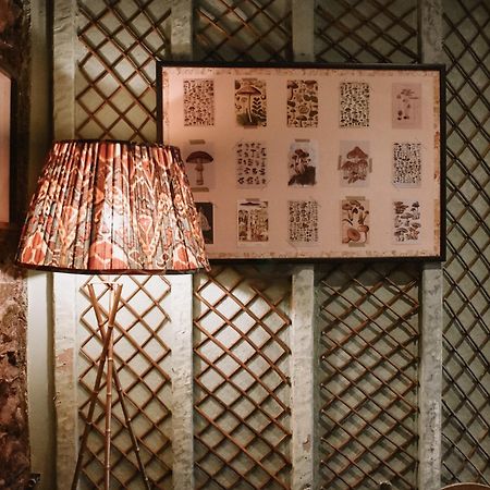 The Hare & Hounds Inn Bowland Bridge エクステリア 写真
