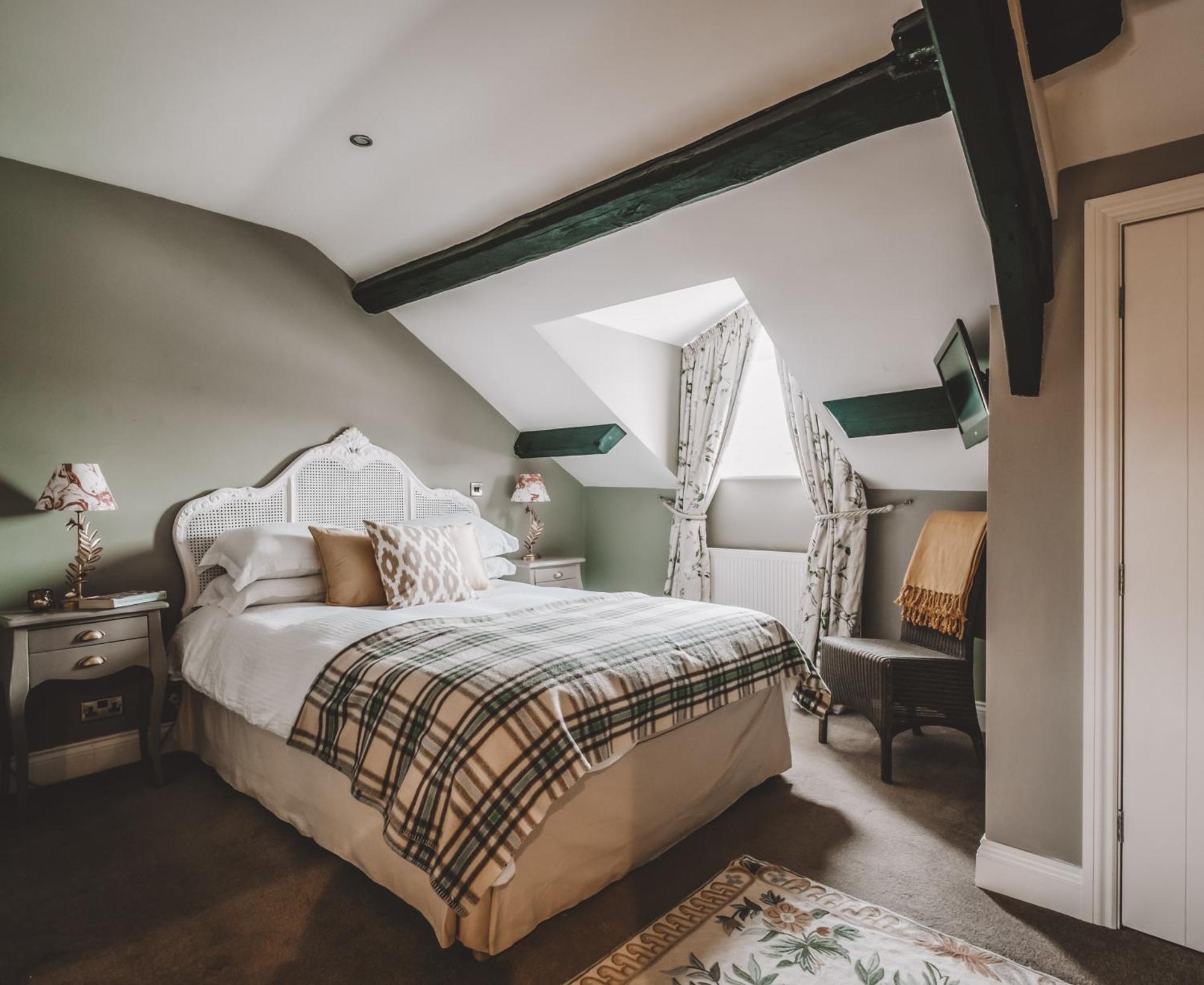 The Hare & Hounds Inn Bowland Bridge エクステリア 写真