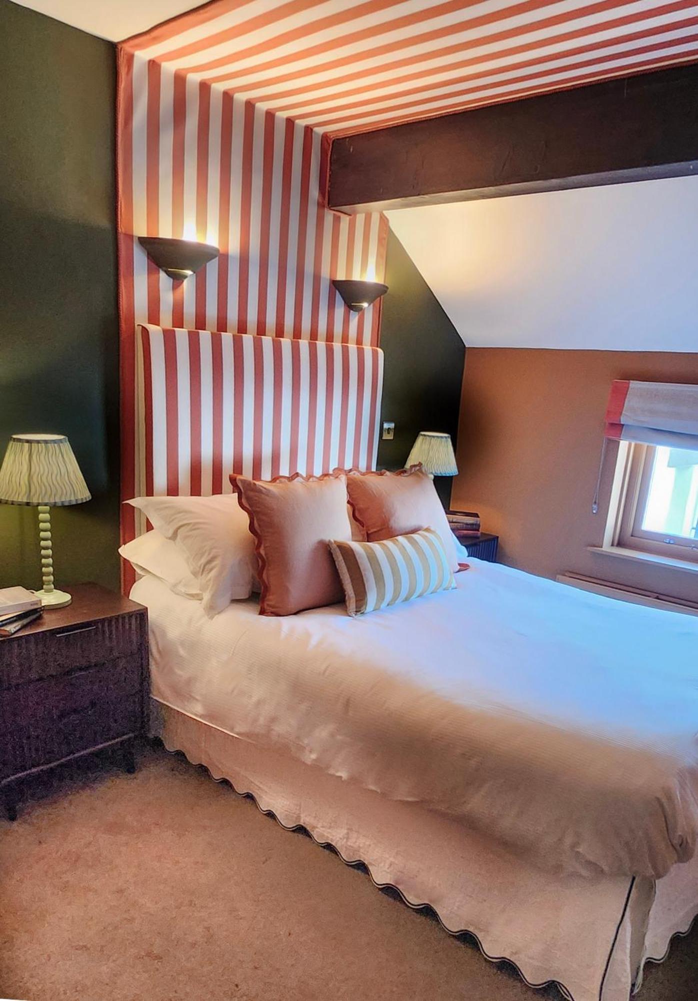 The Hare & Hounds Inn Bowland Bridge エクステリア 写真